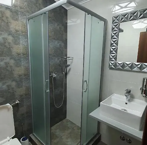 Spital Fundeni Apartment Bucharest